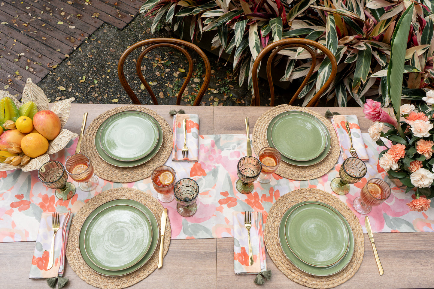 Botanique Table Runner