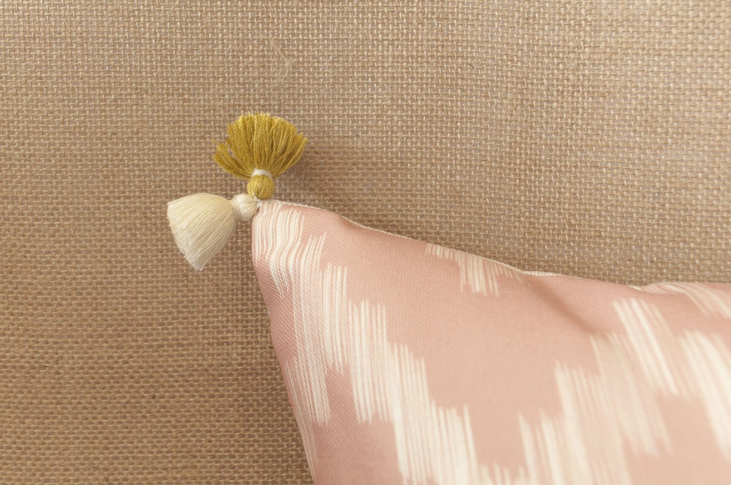 Cala Palo rosa Pillow cover