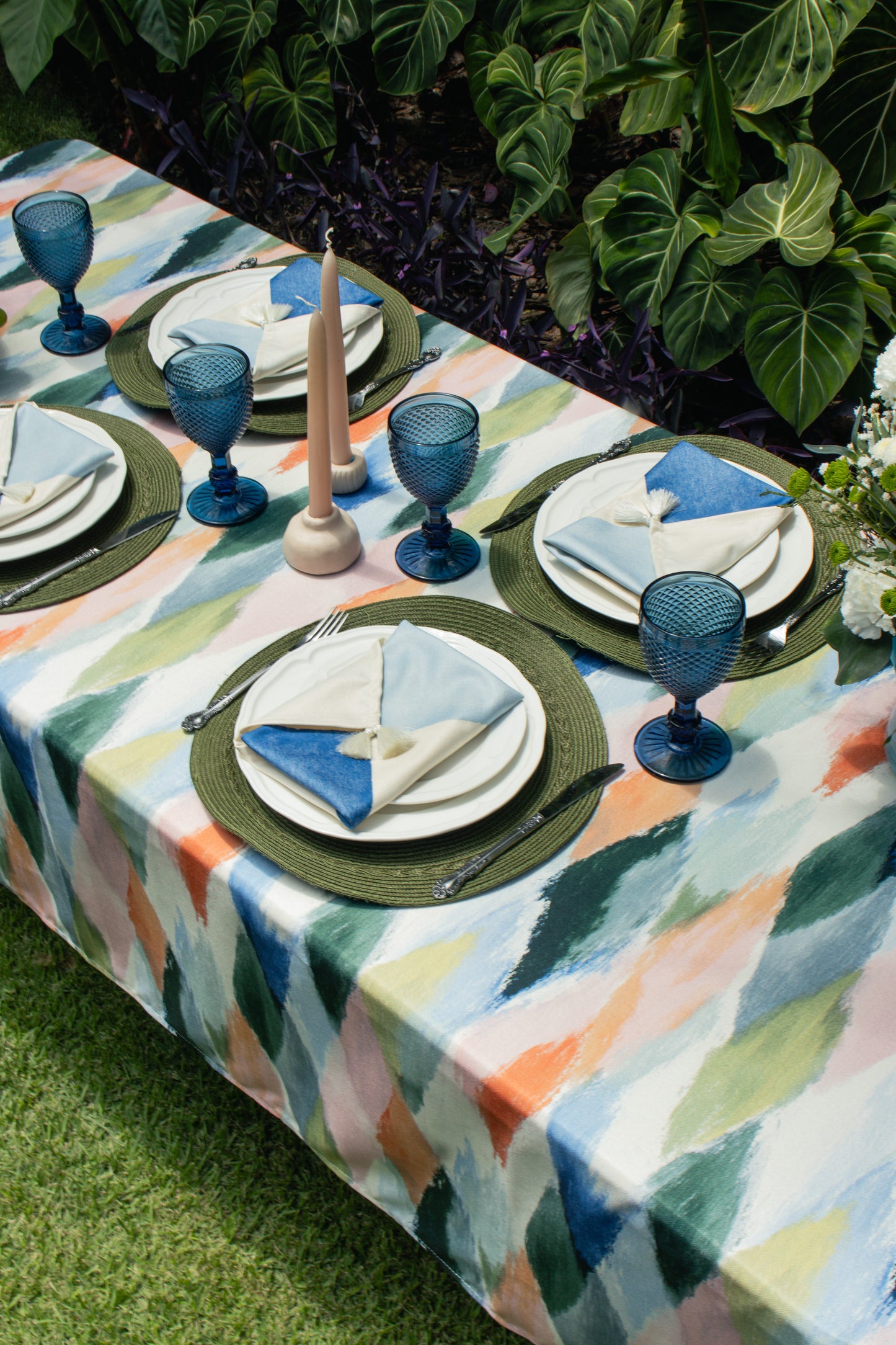 Tempo Tablecloth