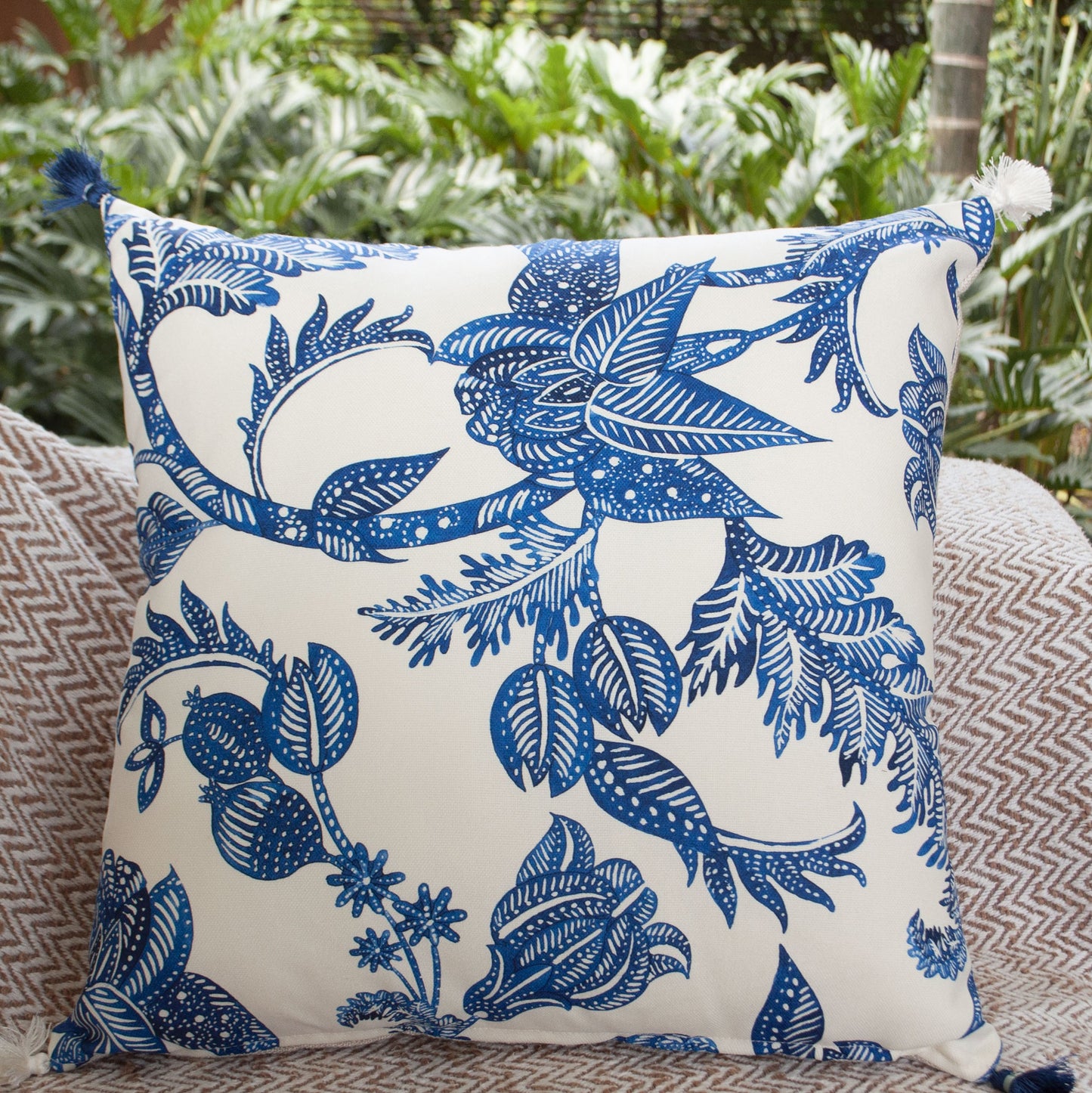 Costa blu Pillow cover